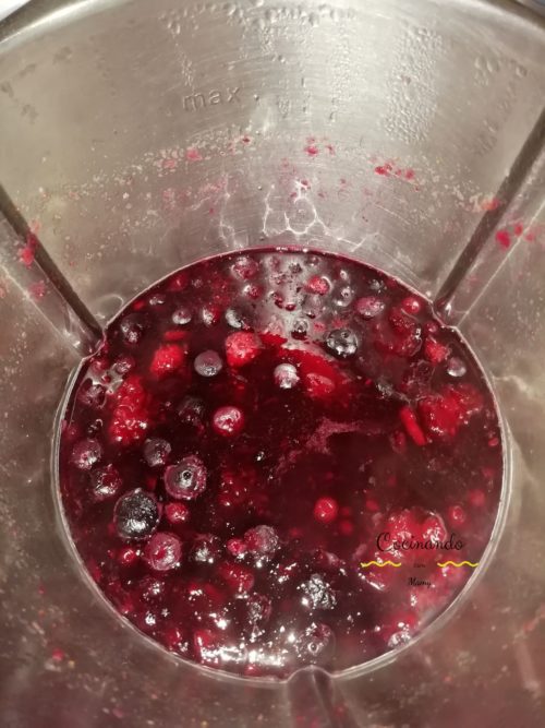 Licor de frutos rojos Receta con y sin Thermomix Cocinando con Mamy